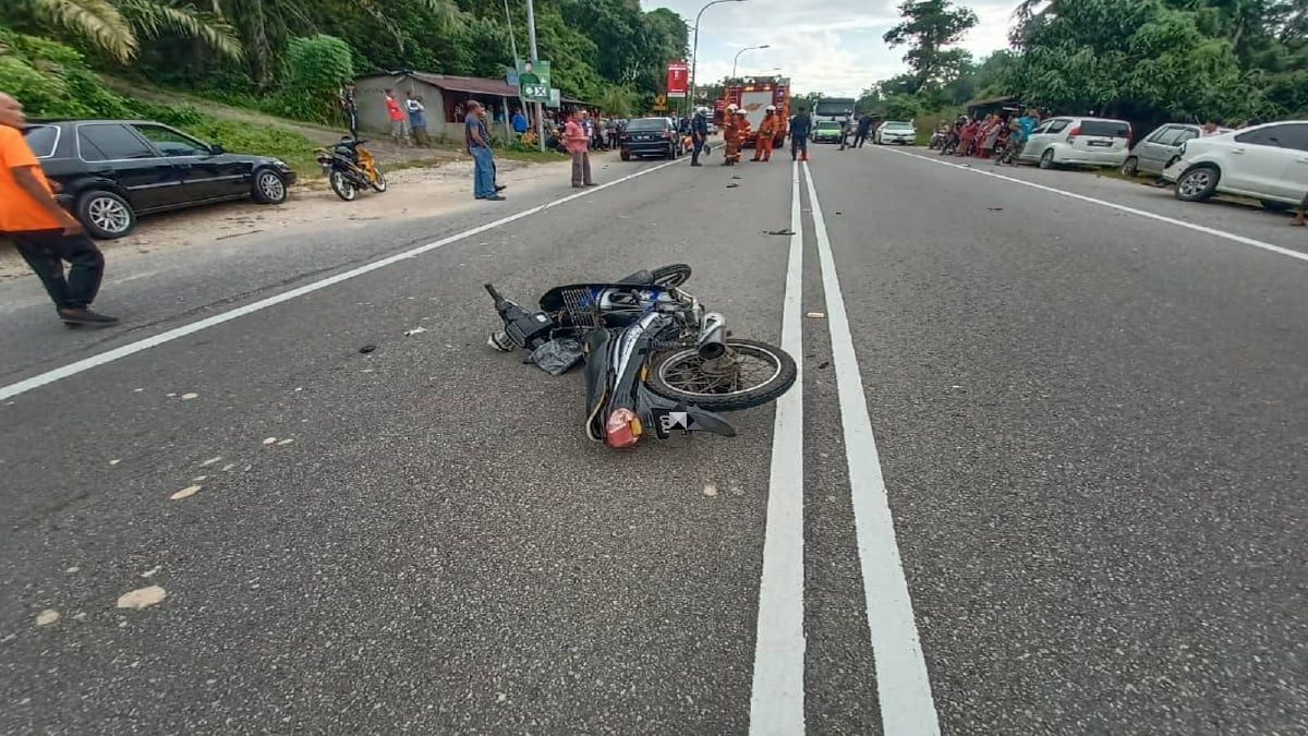 KEADAAN motosikal yang terbabit dalam kemalangan. FOTO Ihsan PDRM.