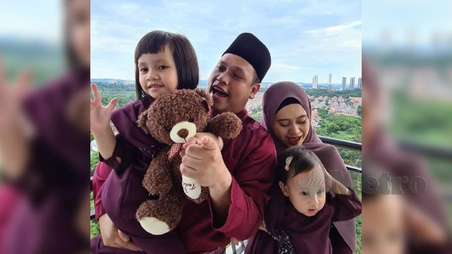 Foto Shuk bersama isteri dan anak. FOTO Instagram
