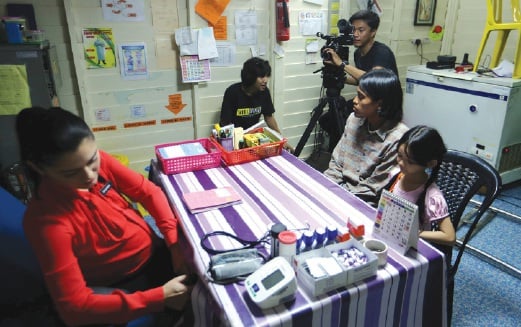PENGGAMBARAN di Klinik Desa di Selayang, Selangor.