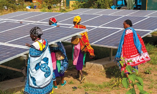 WANITA Masai jadi penggerak teknologi tenaga solar di Kajiado County.