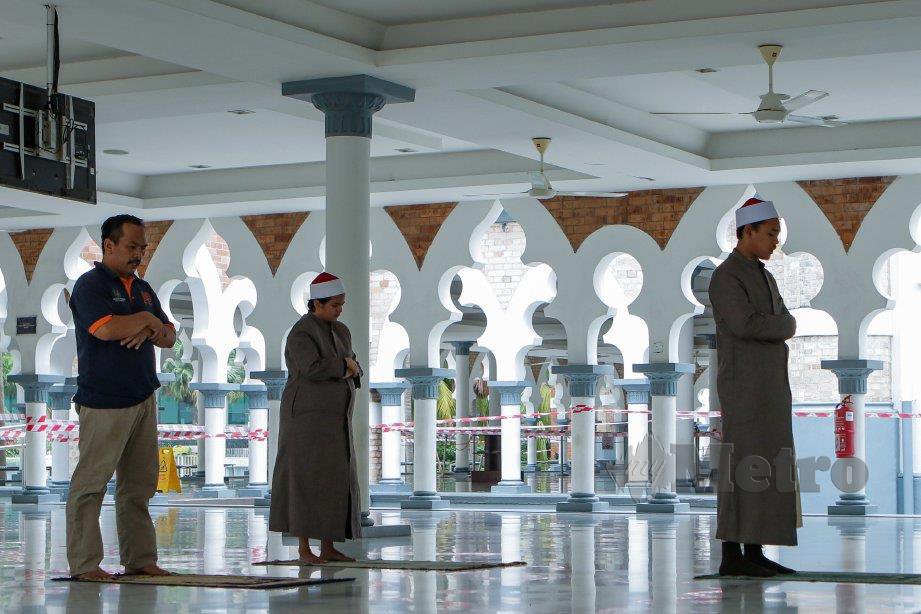 PEJABAT Mufti dan Jabatan Agama Islam Melaka (JAIM) bersetuju untuk memberi kelonggaran kebenaran melakukan solat tarawih di masjid. FOTO NSTP