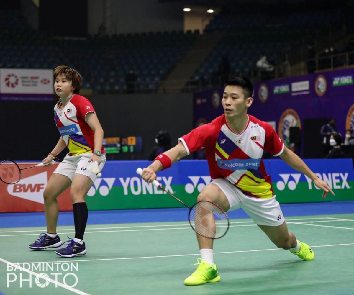 PENG Soon (kanan) dan Valeree mara ke pusingan kedua. FOTO Badminton Photo