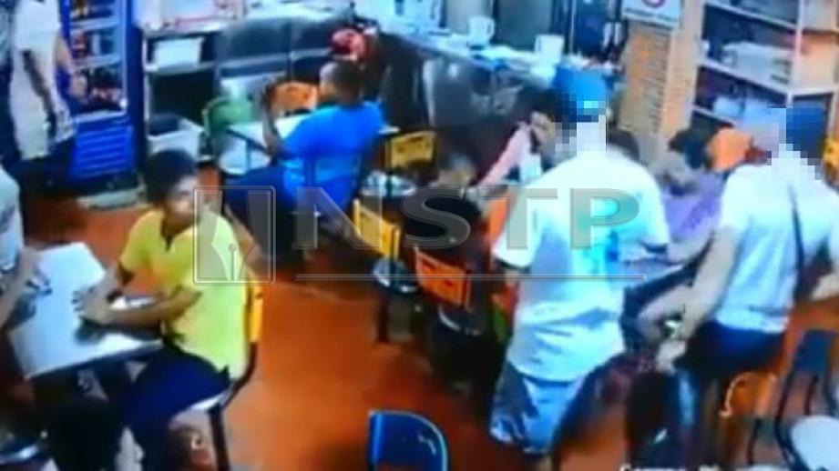 PETIKAN rakaman video yang tular mendakwa kejadian samun restoran berlaku di Malaysia. FOTO Ihsan Video Tular