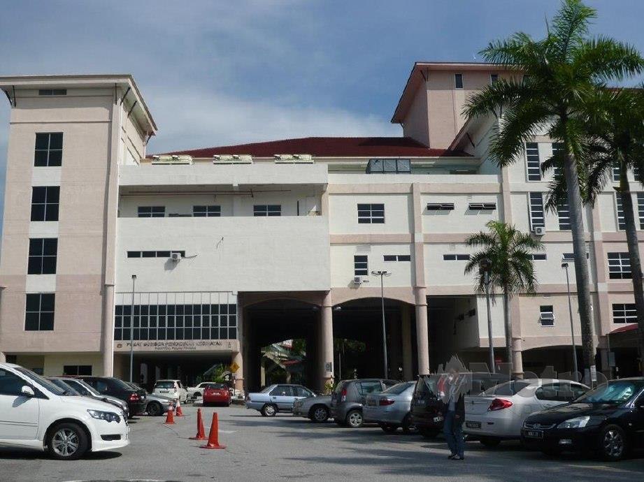 HOSPITAL Pulau Pinang yang dikatakan mencatatkan kes pertama pesakit meninggal dunia akibat koronavirus baharu atau dikenali sebagai Covid-19 di Pulau Pinang yang disiarkan sebuah akhbar berbahasa Mandarin.