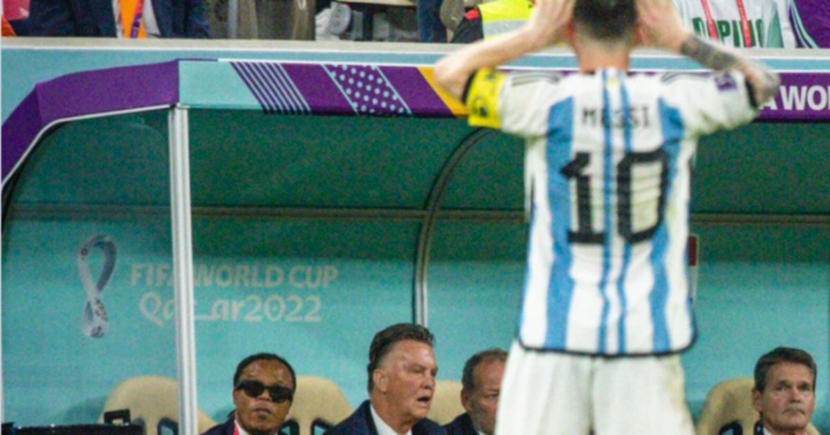 Messi kesal ejek Van Gaal