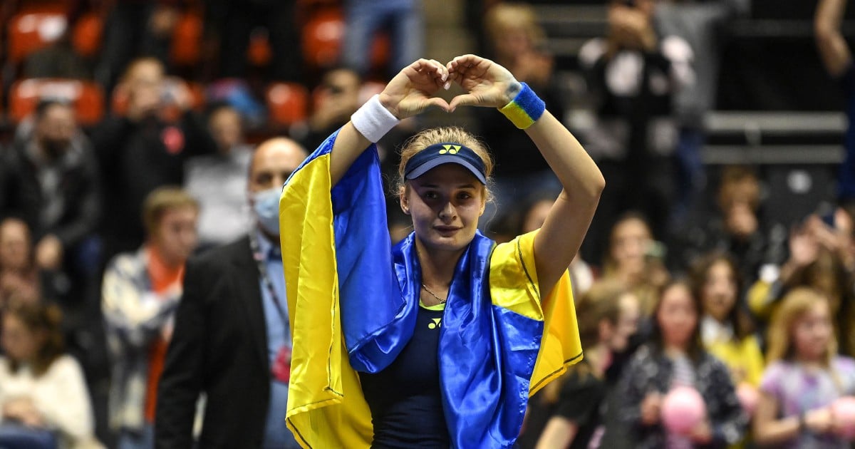 Pemain tenis Ukraine dermakan hadiah kemenangan