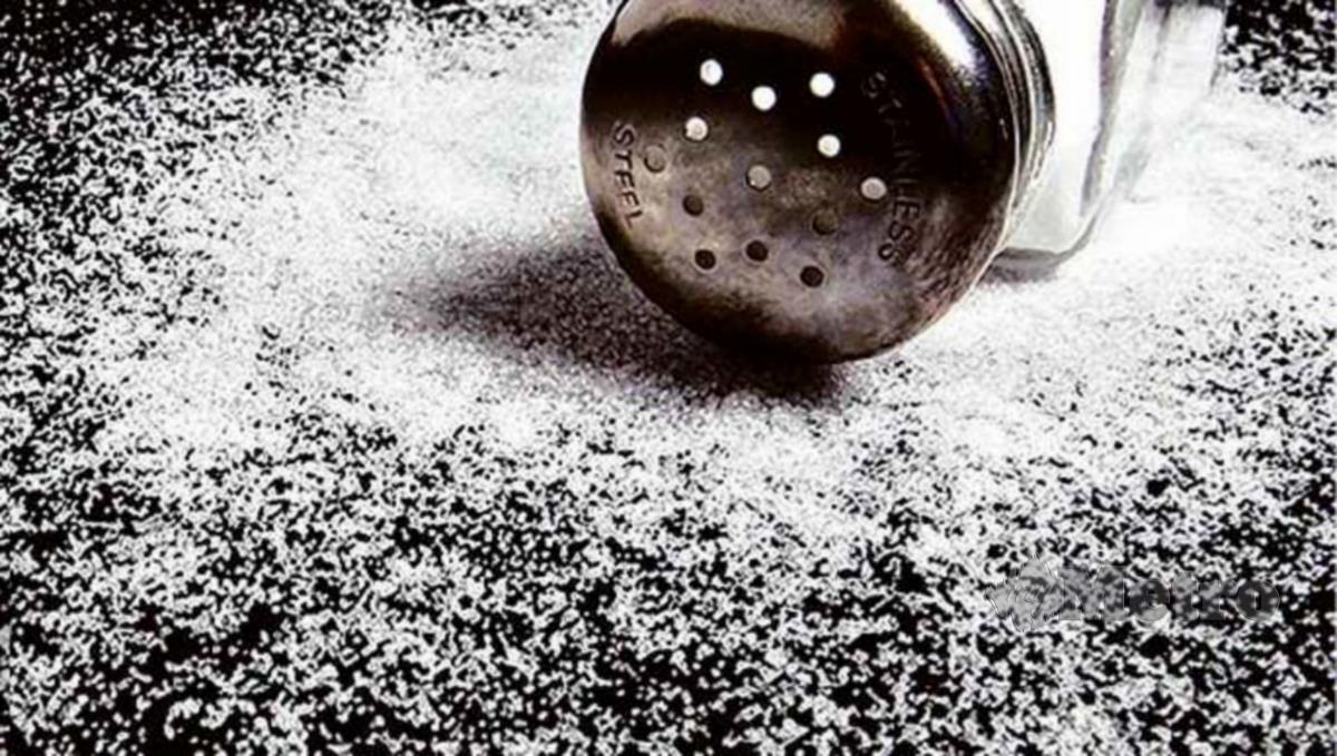 PENGAMBILAN garam berlebihan boleh meningkatkan risiko penyakit hipertensi yang jika tidak dikawal akan menyebabkan penyakit jantung serta angin  ahmar.