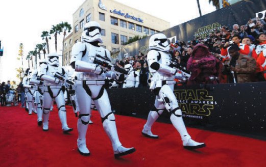 PERBARISAN Stormtroopers sempena tayangan perdana Star Wars : The Force Awakens.