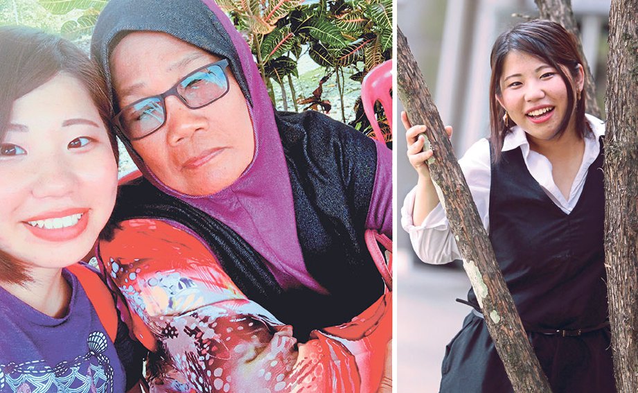 GAMBAR kiri,  bersama ibu angkat di Johor. Tertarik dengan Islam sejak berusia lapan tahun.