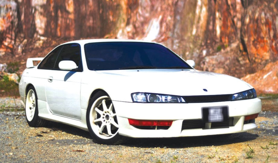 NISSAN Silvia S14A digilai kaki kereta.