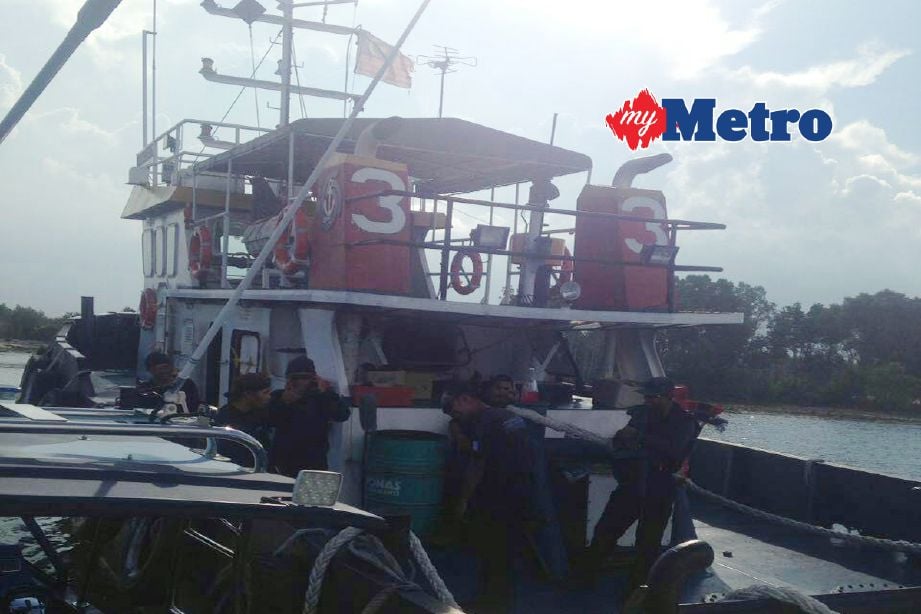 BOT tunda ditemui pasukan keselamatan di perairan Dent Heaven, Lahad Datu.
