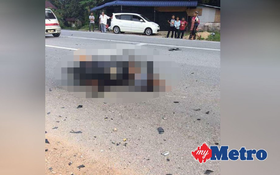 Kemalangan di Kilometer 4.4 Jalan Machang-Pasir Puteh dekat persimpangan Sekolah Menengah Kebangsaan Hamzah 2, Machang yang mengorbankan pelajar tingkatan dua. FOTO ihsan pembaca