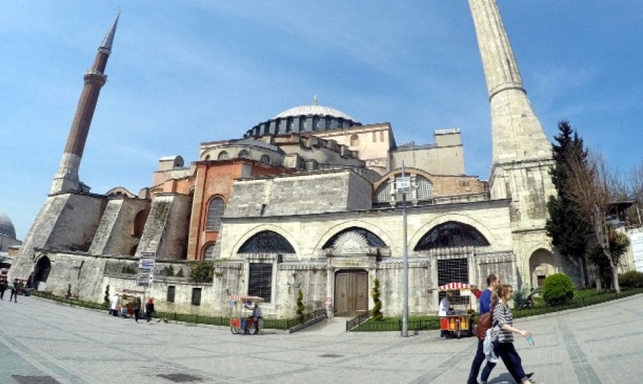 MONUMEN hebat Muzium Hagia Sophia.