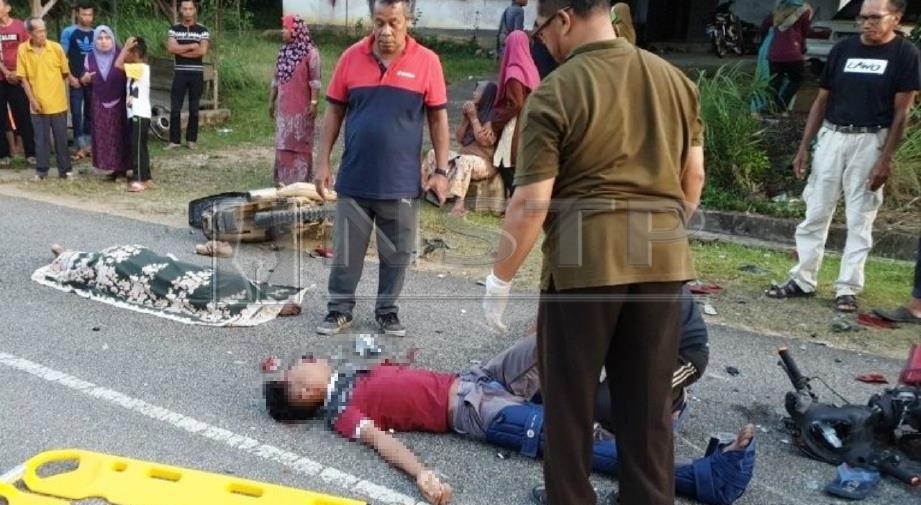 SEORANG penunggang motosikal maut manakala seorang lagi parah selepas kenderaan mereka bertembung dalam kemalangan di Kilometer 2, Jalan Bukit Perah-Kuala Kejir, Hulu Terengganu, hari ini. FOTO ihsan polis. 