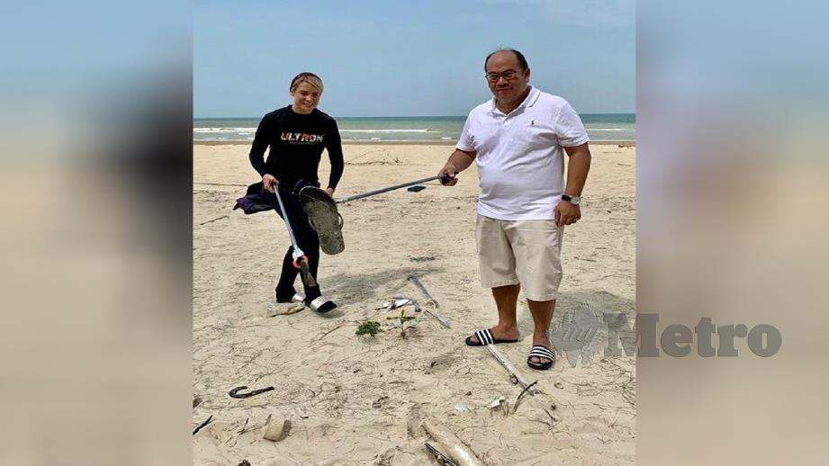 Tengku Mahkota Kelantan dan Cik Puan Sofie berkongsi aktiviti baginda selepas memuat naik video mengutip sampah di pantai hari ini. Foto Ihsan Cik Puan Sofie