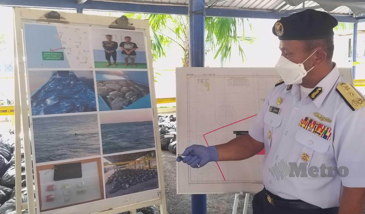 APMM Zon Maritim Kuala Perlis membongkar cubaan menyeludup keluar daun ketum seberat 2.3 tan bernilai RM414,000 ke Thailand di perairan Kuala Perlis dengan penahanan dua lelaki. FOTO Aizat Sharif