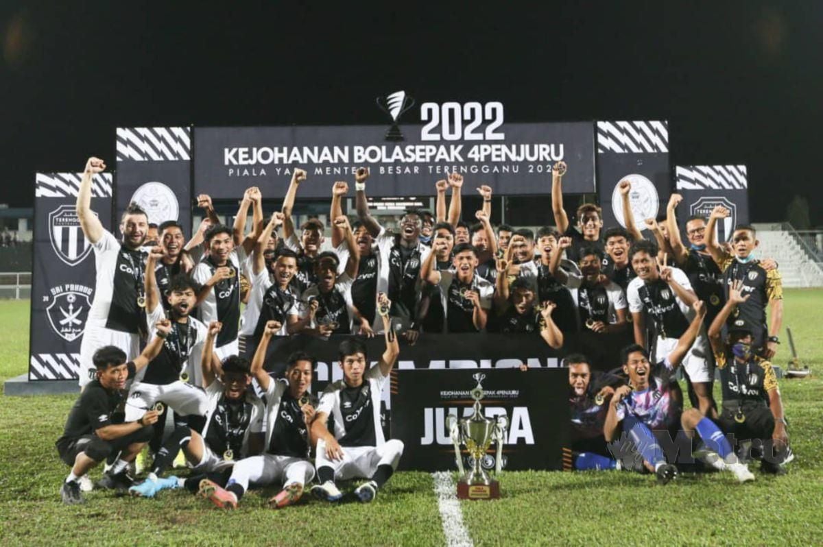TFC II muncul Juara pada Kejohanan Bolasepak 4 Penjuru Piala Menteri Besar Terengganu. FOTO Ghazali Kori