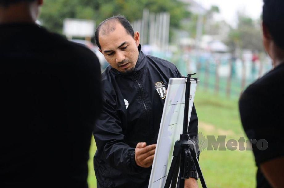  ROSHADI merangka strategi baru apabila turun bertemu Pulau Pinang pada aksi terakhir Liga Perdana di Stadium Sultan Ismail Nasiruddin Shah malam esok. FOTO Ihsan TFC
