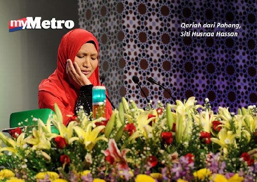 QARIAH dari Pahang Siti Husnaa Hassan memperdengarkan bacaannya pada malam terakhir Tilawah Al-Quran Peringkat Kebangsaan Ke-58 di Pusat Islam Wilayah Persekutuan. FOTO Bernama