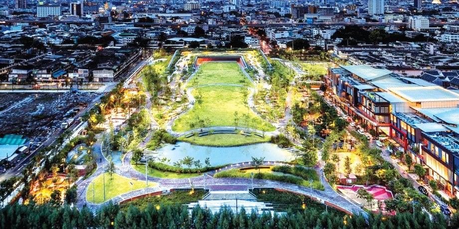 CHULALONGKORN University Centenary Park dirasmikan pada Mac 2017.