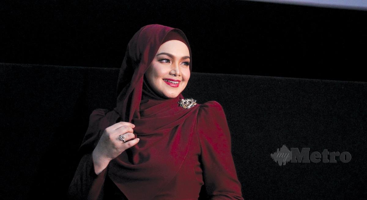 PEMINAT Siti Nurhaliza berpeluang saksikan kisah hidup penyanyi pujaan ramai itu di sebalik tabir. FOTO Aziah Azmee