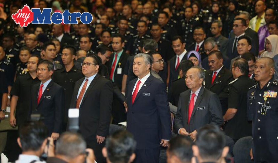 Ahmad Zahid hadir di Perhimpunan Bulanan Kementerian Dalam Negeri di Putrajaya. FOTO MOHD FADLI HAMZAH