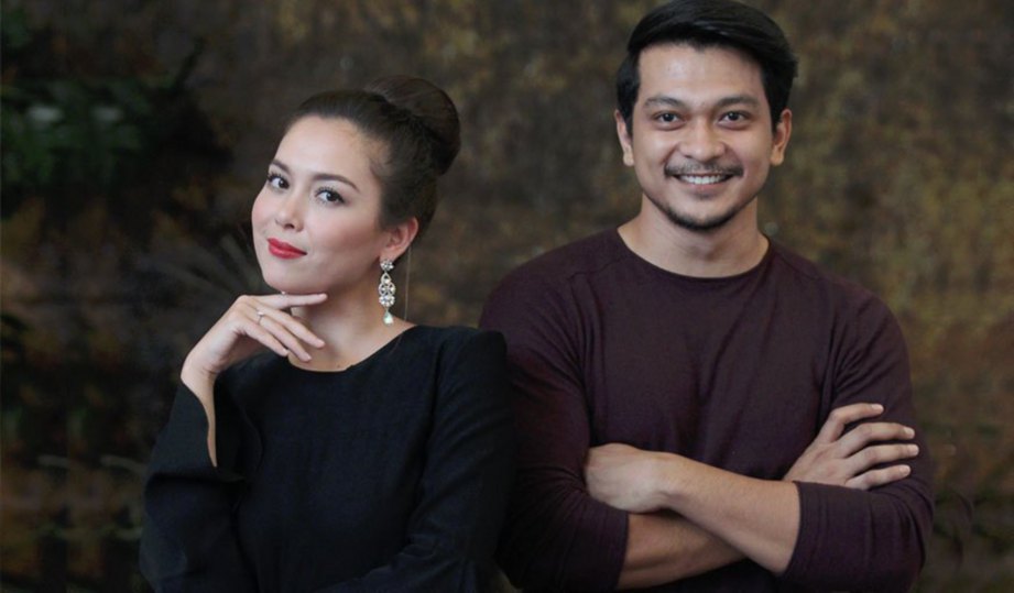 TERAJU utama drama ini, Siti Saleha dan Shukri Yahaya.