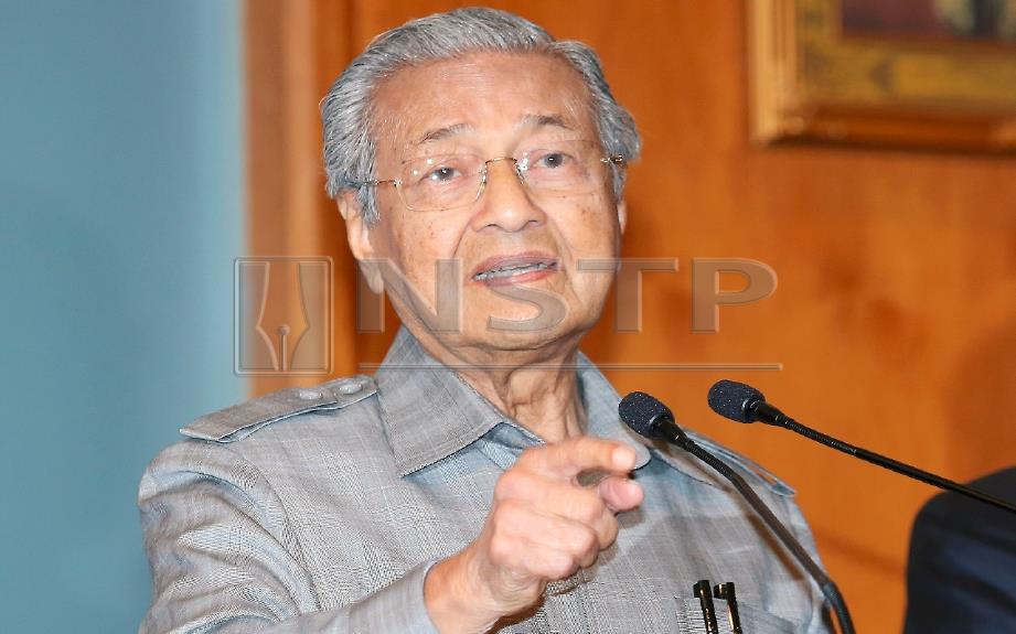 Dr Mahathir> FOTO Arkib NSTP 