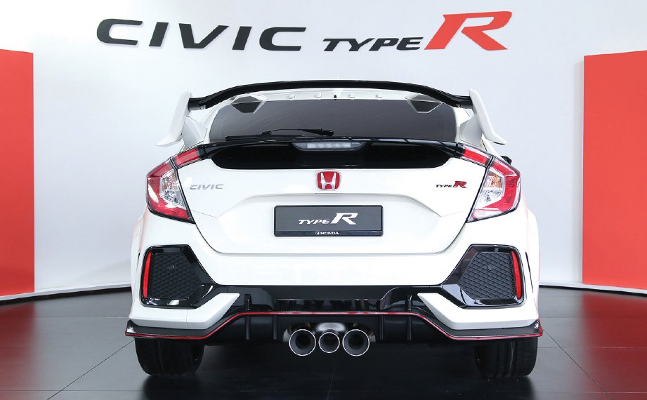 REKAAN All New Civic Type-R berdasarkan model Civic Hatchback. 