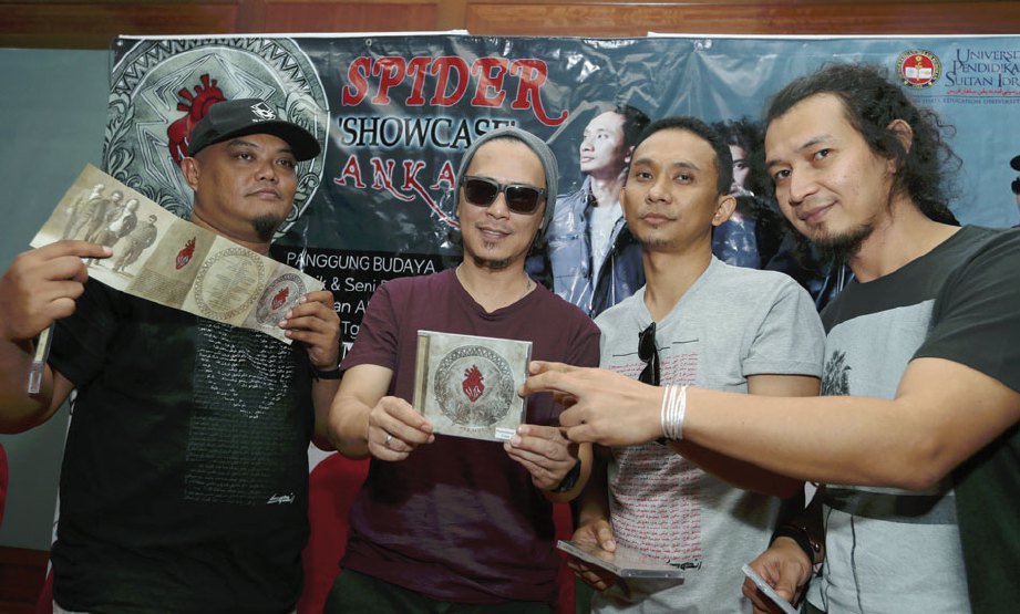 ALBUM keenam Spider selit muzik ala Jawa namun kekalkan identiti kumpulan itu.