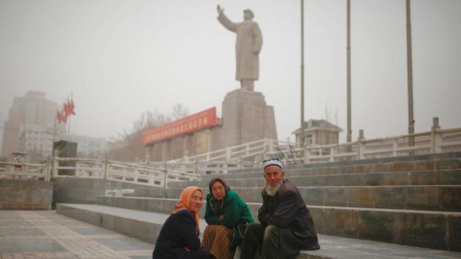 AMERIKA Syarikat menuduh China menempatkan lebih sejuta etnik Uighur dan kumpulan Islam lain dalam kem tahanan. FOTO Agensi