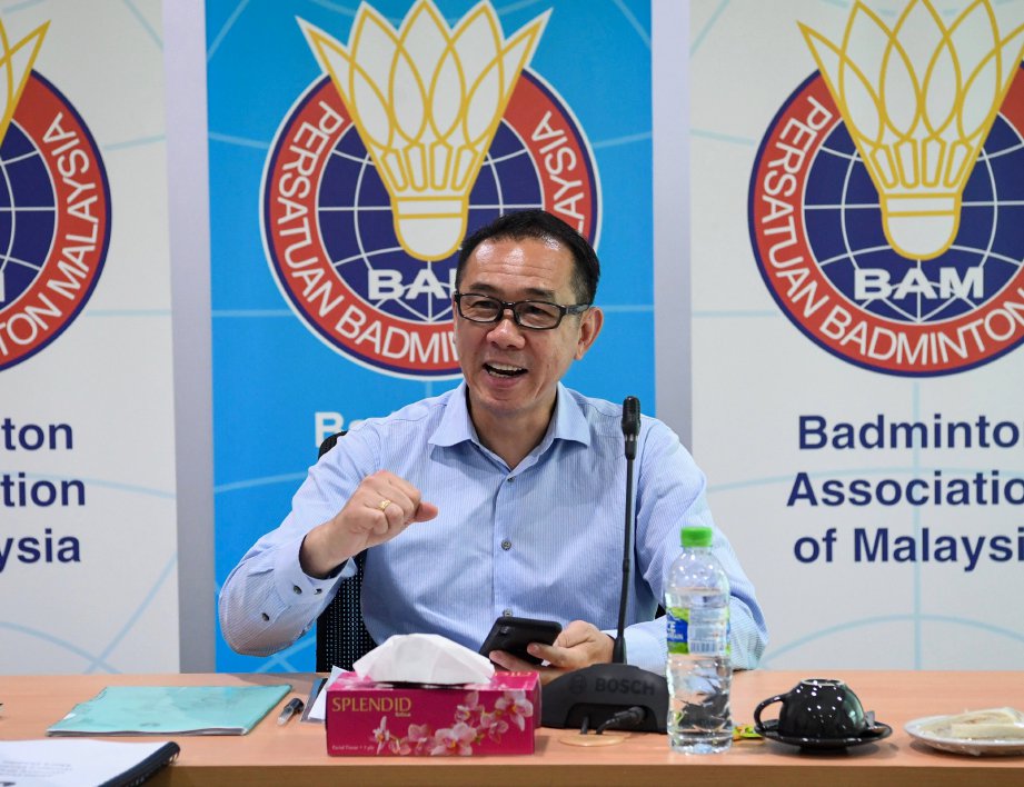 CHIN Chai ketika mempengerusikan Mesyuarat Jawatankuasa Kejurulatihan dan Latihan BAM yang diadakan di Akademi Badminton Malaysia. -Foto BERNAMA