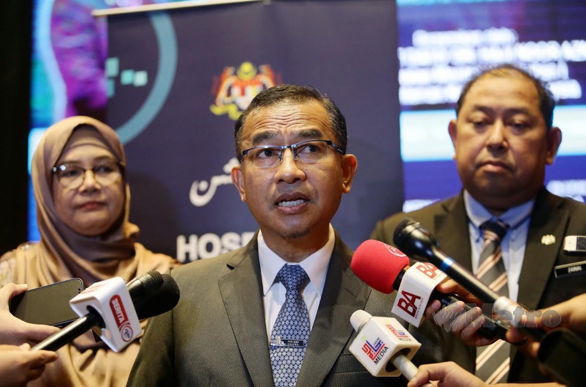 Dr Noor Azmi ketika sidang media seleaps Majlis Perasmian Konvensyen Hospital Mesra Ibadah (HMI) Peringkat Kebangsaan Tahun 2022 di Putrajaya. FOTO MOHD FADLI HAMZAH