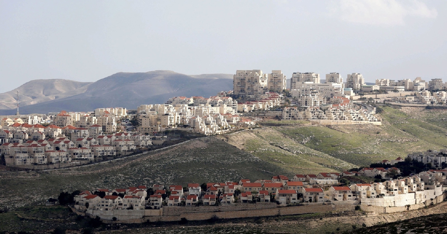 Bandar Ma'ale Adumim, penempatan Yahudi terbesar di Tebing Barat yang diduduki Israel. - Foto EPA (Fail)