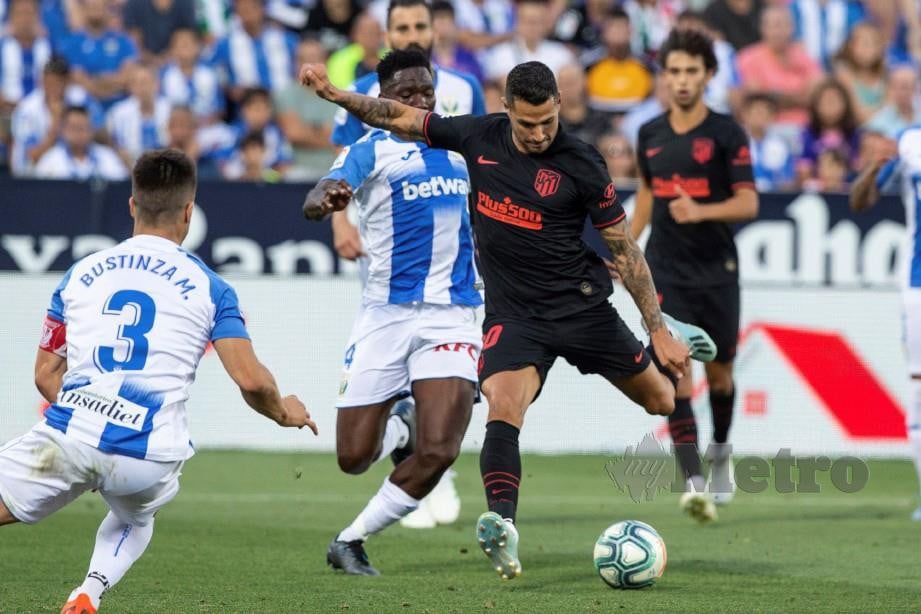 VITOLO (dua kanan) meledak gol kemenangan pada babak kedua di Butarque, awal pagi tadi. — FOTO EPA