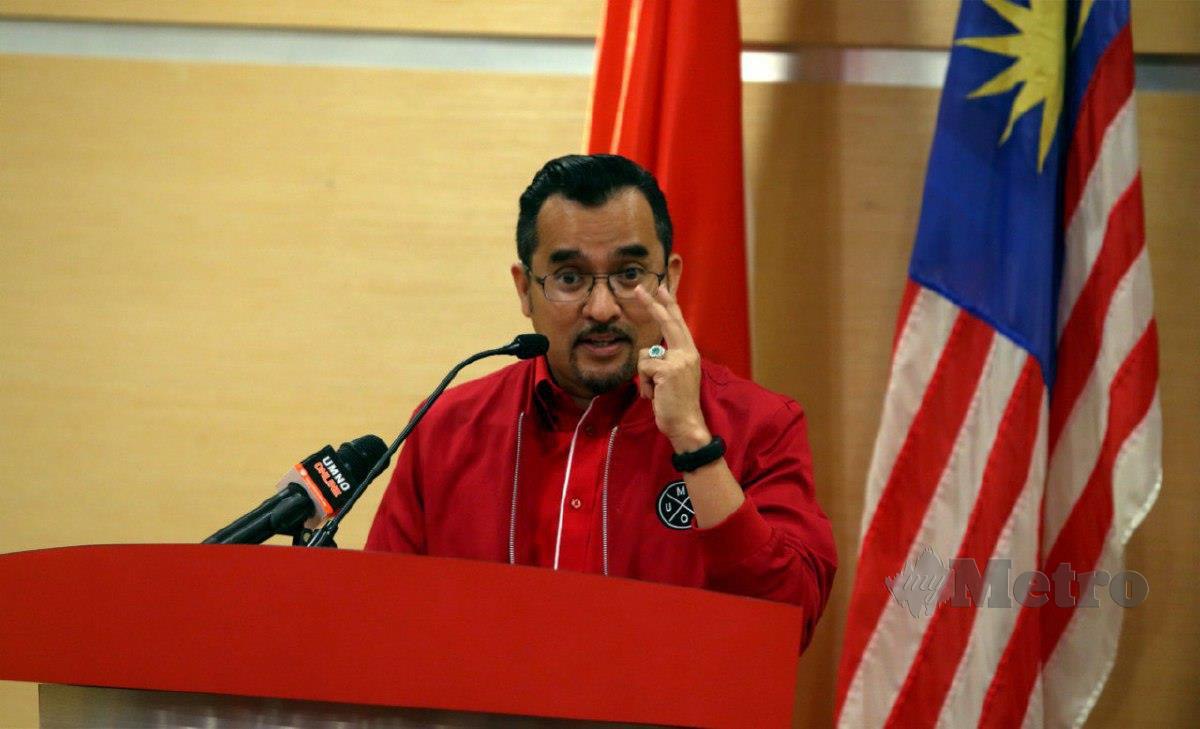 ASYRAF Wajdi ketika sidang media selepas Mesyuarat MKT UMNO di Menara Dato' Onn, Kuala Lumpur. FOTO Hairul Anuar Rahim