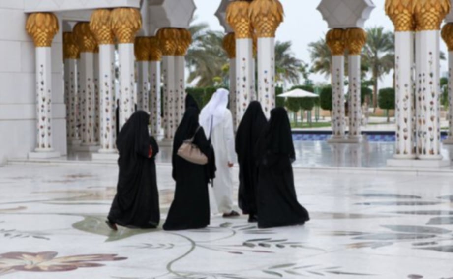 Wanita ke masjid | Harian Metro
