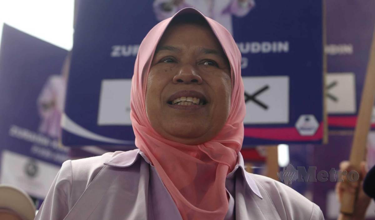 ZURAIDA ketika penamaan calon di Dewan Dato Ahmad Razali, Ampang. FOTO Mohamad Shahril Badri Saali
