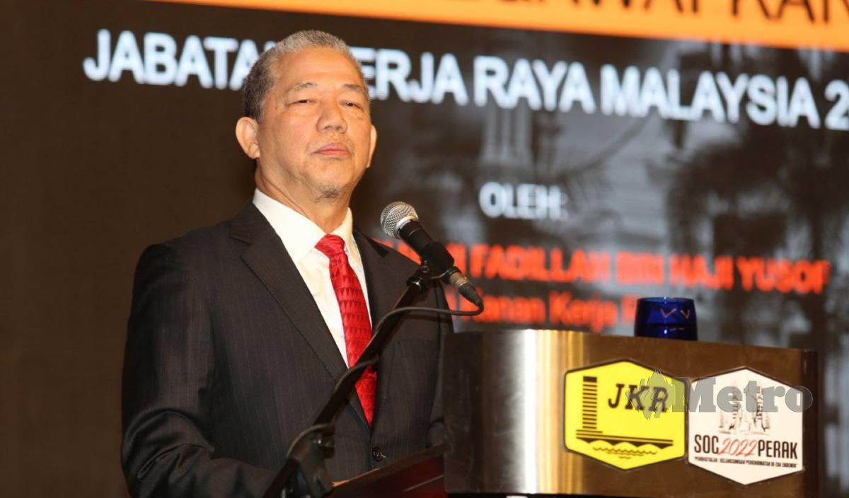 FADILLAH pada majlis perasmian Persidangan Pegawai Kanan (SOC) Jabatan Kerja Raya (JKR) Malaysia 2022 di Hotel Casuarina Meru. FOTO L.Manimaran