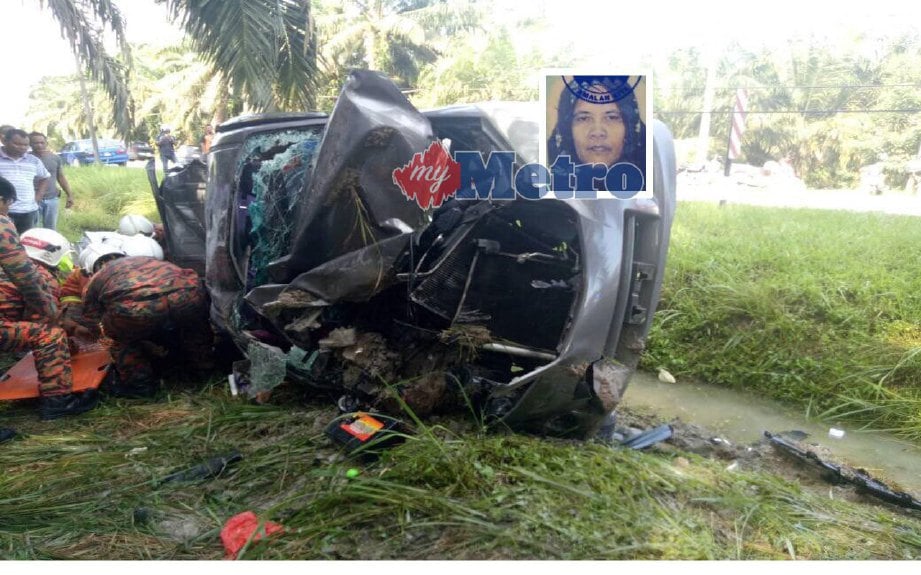 Fatimah meninggal dunia selepas Toyota Avanza dipandu anak perempuannya terbabas ke dalam parit di Jalan Kampung Banjar, Ayer Tawar, Sitiawan hari ini. FOTO ihsan pembaca dan bomba