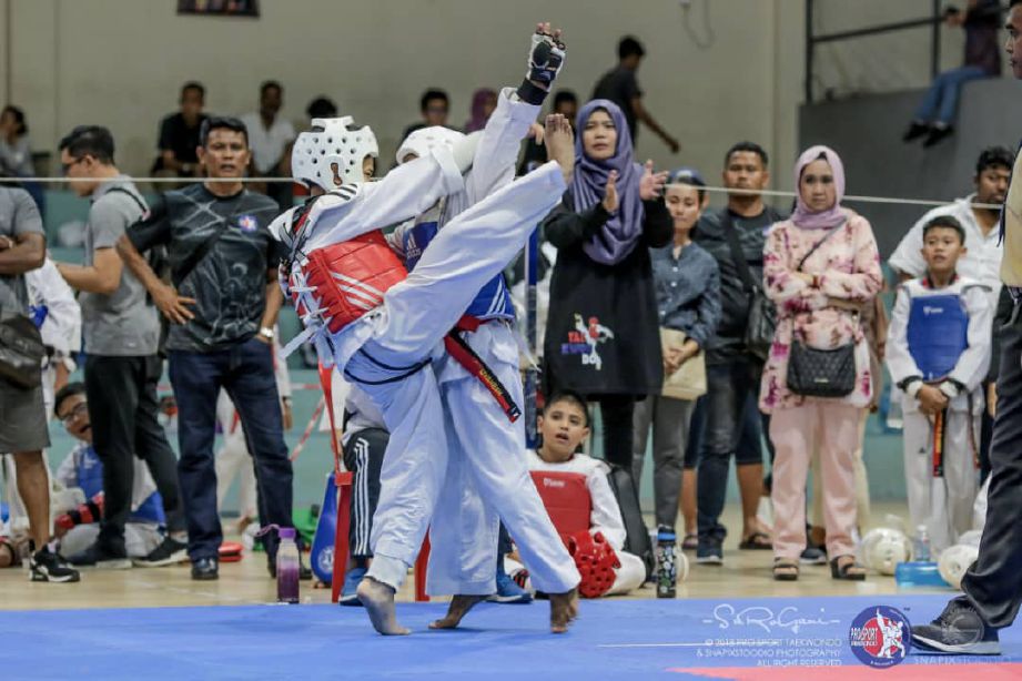 ANTARA aksi  menarik atlet taekwondo di Seksyen 19, Shah Alam. 