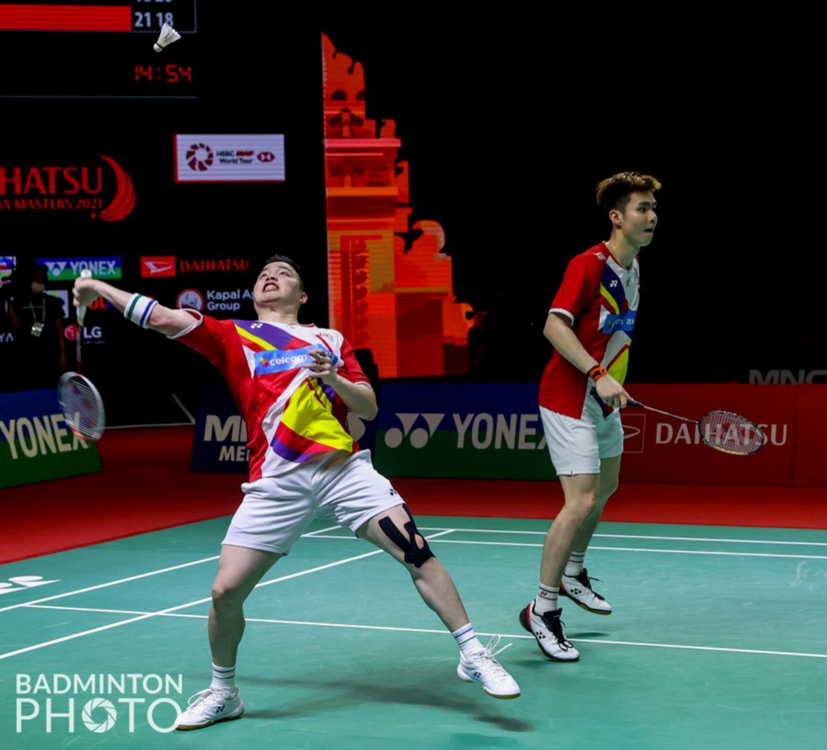 AARON (kir) dan Wooi Yik ketika ini beraksi di Terbuka Indonesia. FOTO Badminton Photo