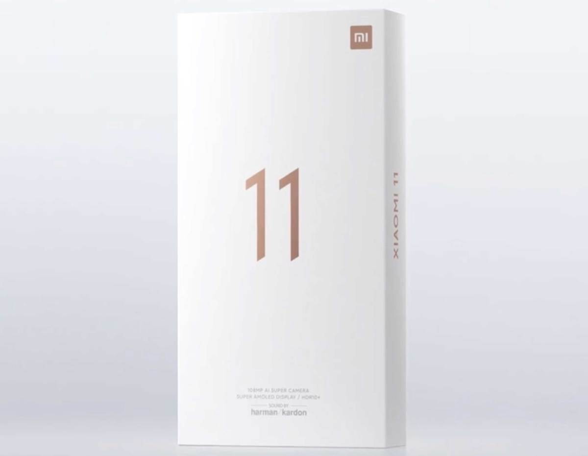 XIAOMI Mi 11 dengan penampilan pek kotak baharu yang lebih nipis tanpa disertakan pengecas didalamnya. FOTO Xiaomi