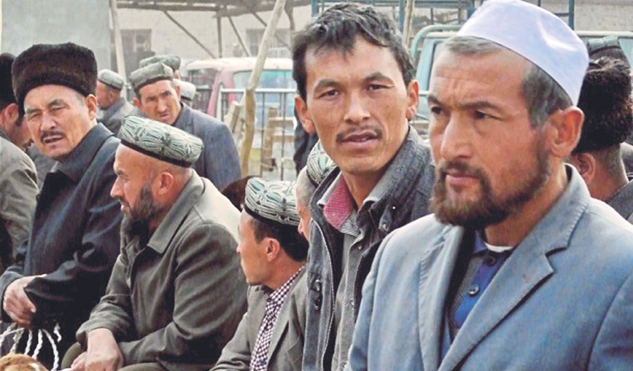 SERAMAI lapan juta penduduk Uighur yang beragama Islam dan berbahasa Turki tinggal di Xinjiang. 