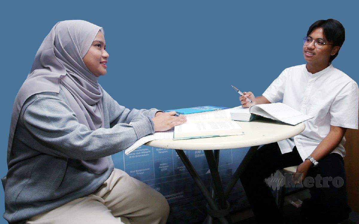 PELAJAR UITM yang menghidap kanser limfoma dan talasemia, Yassin Mohd Zairi, 22, dan Nurakidah Khafiz, 25, yang menghidap darah tinggi di kampus UITM Shah Alam. 