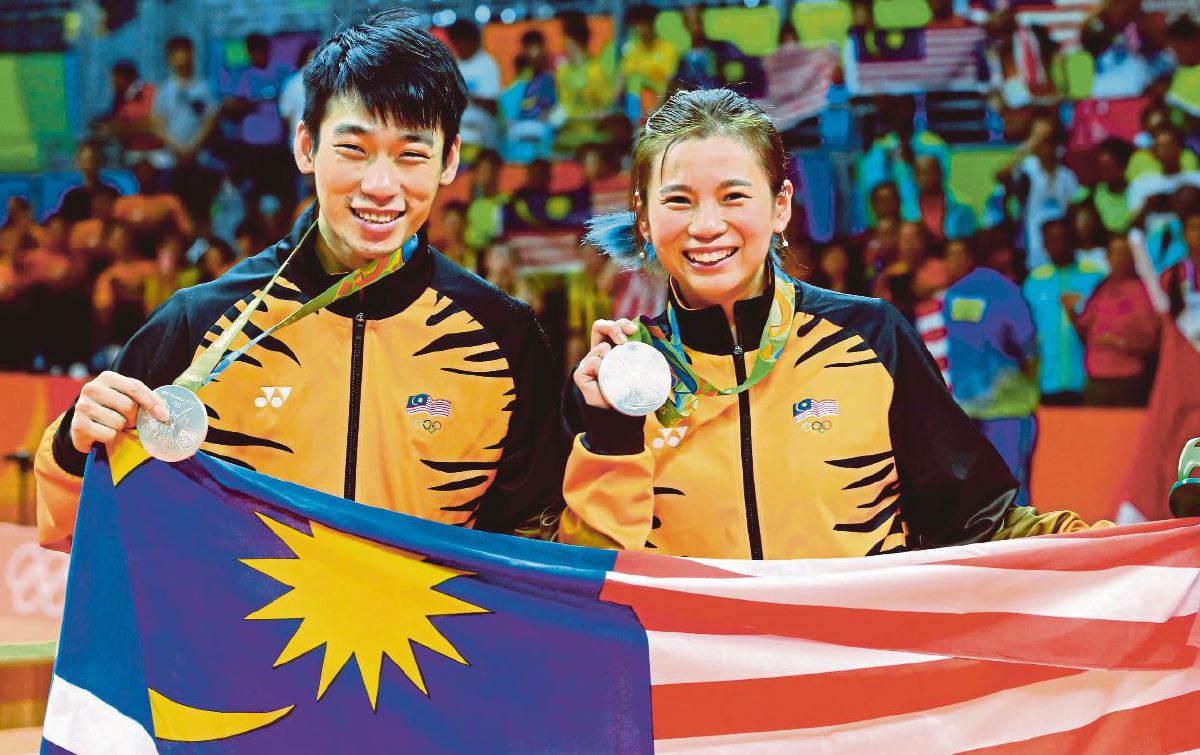 LIU Ying dan Peng Soon meraih perak di Sukan Olimpik Rio.